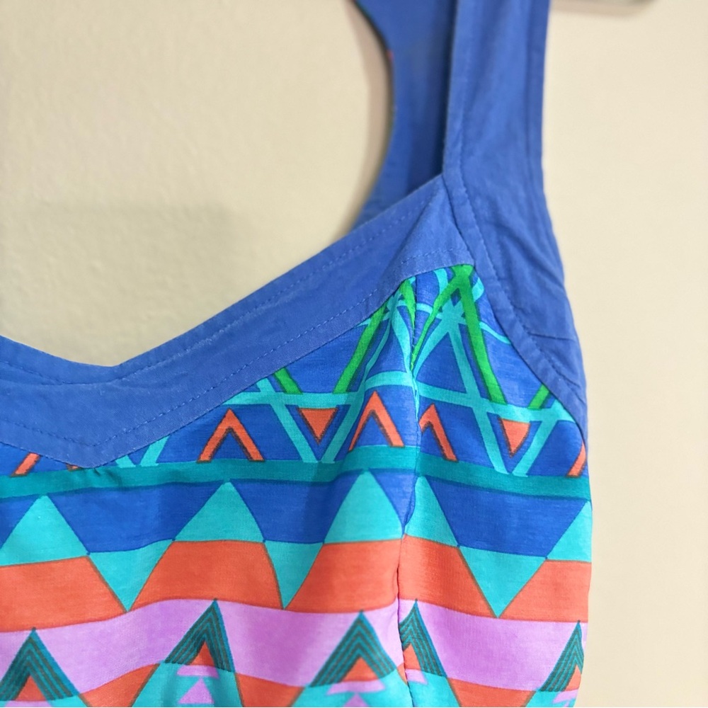 Multicolor Geometric Backless Dress ☀️ - Picture 3 of 14